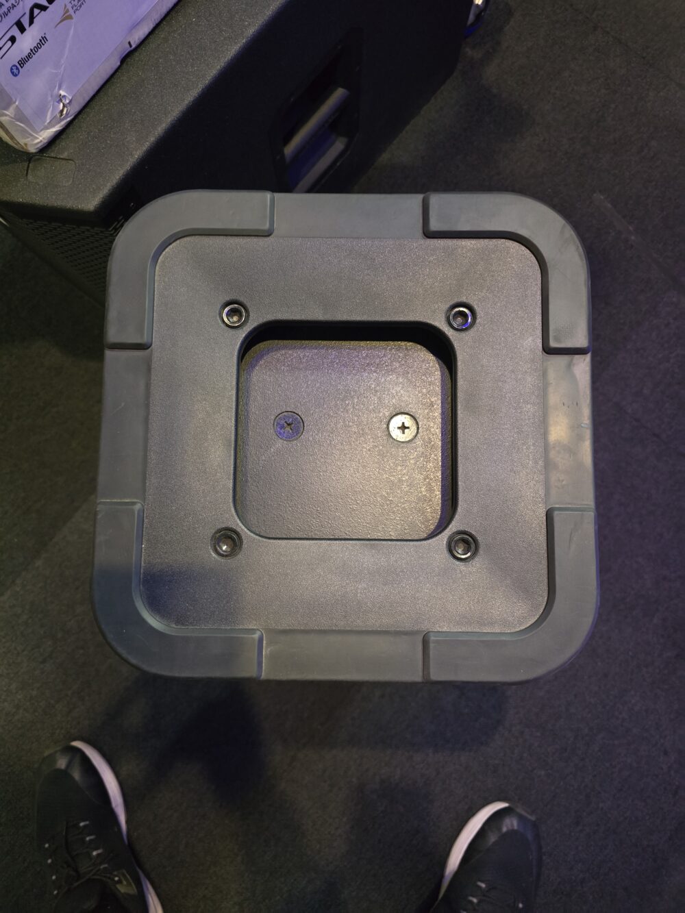 Line 6 StageSource L2T Speaker Built In Mixer - LAST ONE ( DISPLAY MODEL ) - Image 2