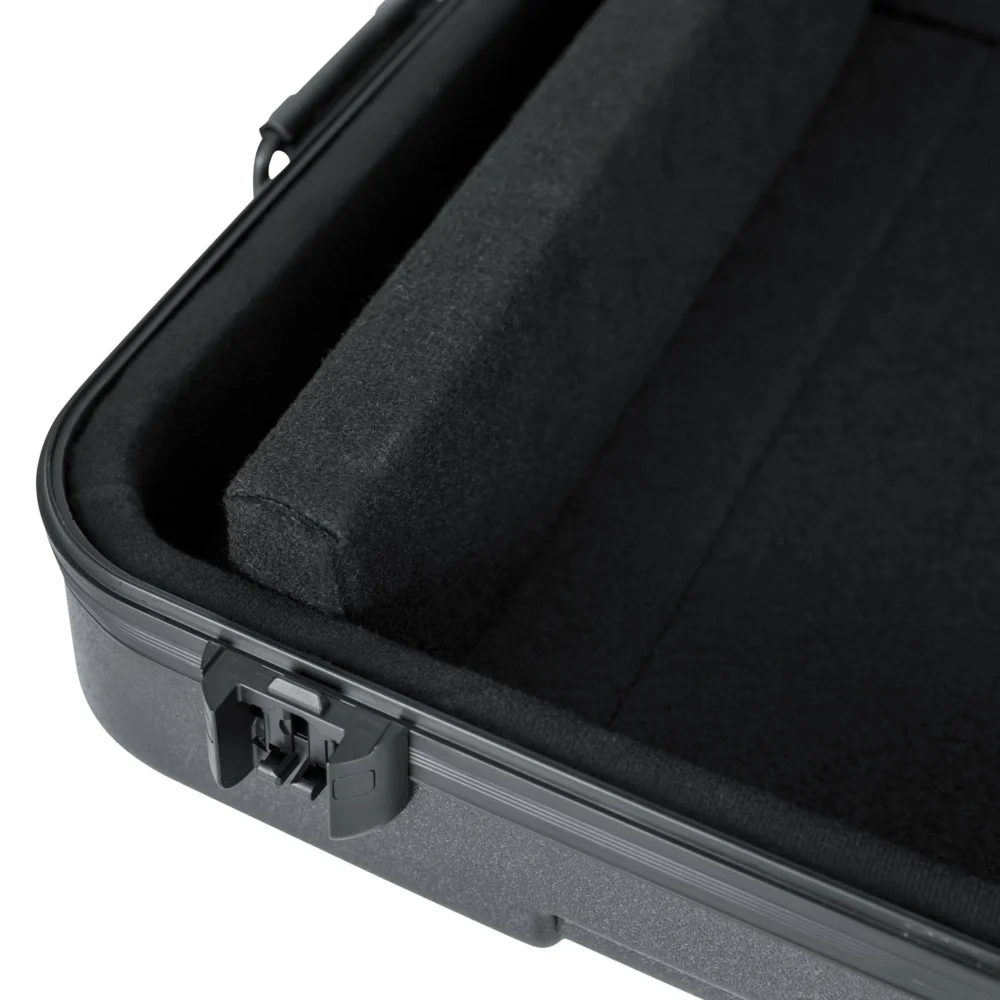 Gator GTSA-KEY61 TSA ATA Molded 61-Note Keyboard Case with Wheels - Image 2