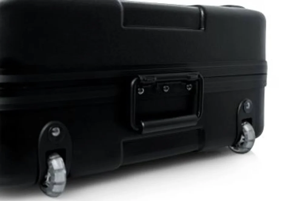 Gator GTSA-KEY88D TSA ATA Deep Molded 88-Note Keyboard Case with Wheels - Image 9