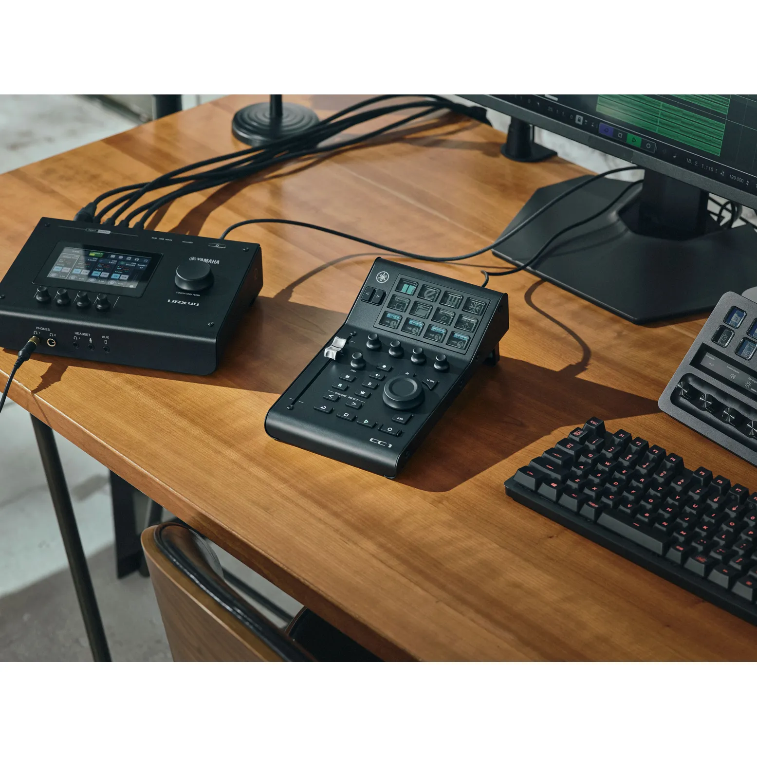 Yamaha CC1 USB Creative Controller - Stream Deck - Image 11