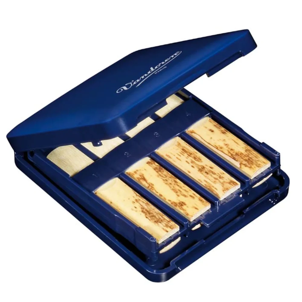 Vandoren Reed Case Clarinet - 8 reeds
